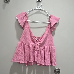 pink flowy top
